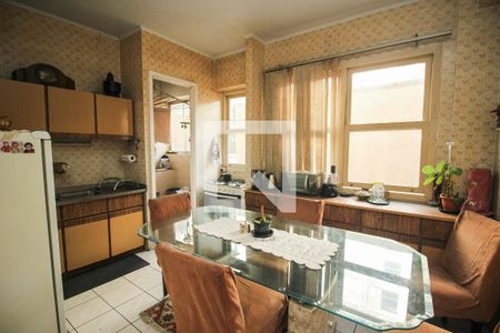 Cozinha de apartamento à venda com 3 quartos, 85m² em Centro Histórico, Porto Alegre
