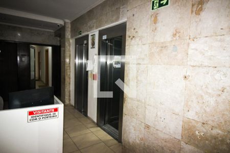 Hall de entrada de apartamento à venda com 3 quartos, 85m² em Centro Histórico, Porto Alegre