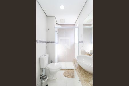 Banheiro Social de kitnet/studio para alugar com 1 quarto, 35m² em Brooklin, São Paulo