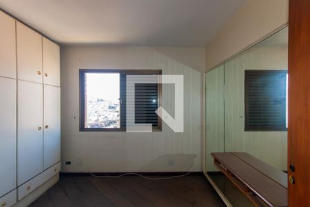 Quarto 1 de apartamento à venda com 3 quartos, 154m² em Jardim Teresa, São Paulo
