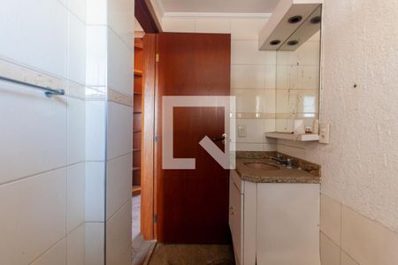 Banheiro 2 de apartamento à venda com 3 quartos, 154m² em Jardim Teresa, São Paulo