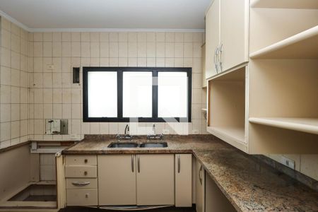 Cozinha de apartamento à venda com 3 quartos, 177m² em Paraíso, São Paulo