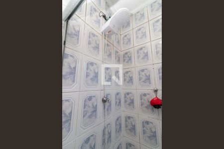 Banheiro de casa de condomínio à venda com 2 quartos, 74m² em Parque Boturussu, São Paulo