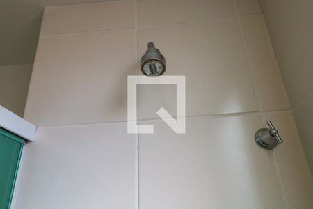 Banheiro de apartamento para alugar com 2 quartos, 57m² em Bonsucesso, Rio de Janeiro