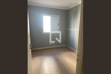 Quarto de apartamento para alugar com 2 quartos, 61m² em Jardim Tupanci, Barueri