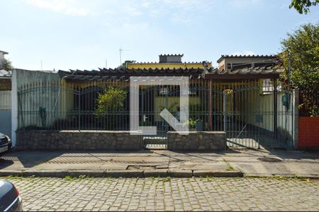 Fachada de casa de condomínio para alugar com 3 quartos, 153m² em Taquara, Rio de Janeiro