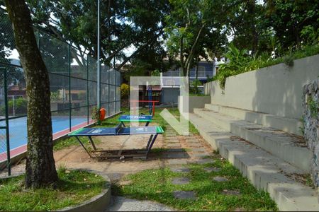 Área comum de casa de condomínio para alugar com 3 quartos, 153m² em Taquara, Rio de Janeiro