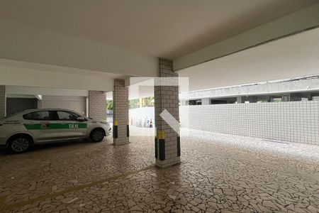 Garagem de kitnet/studio para alugar com 1 quarto, 34m² em Ponta da Praia, Santos