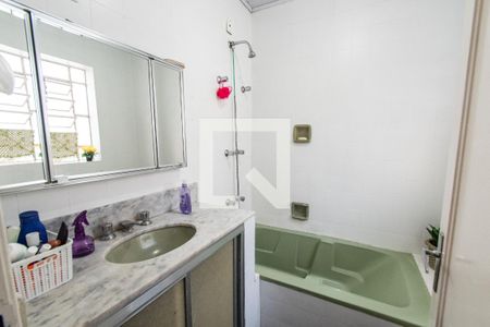 Banheiro da suíte de casa à venda com 3 quartos, 260m² em Vila Mariana, São Paulo