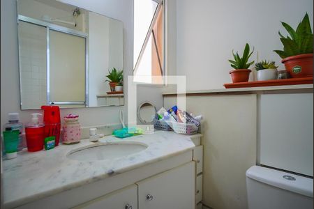 Banheiro Social de apartamento à venda com 2 quartos, 56m² em Sarandi, Porto Alegre