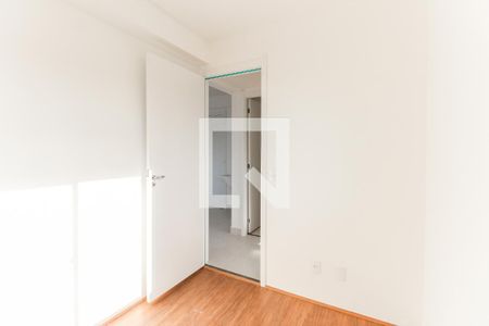 Quarto 2 de apartamento para alugar com 2 quartos, 32m² em Vila Carmosina, São Paulo