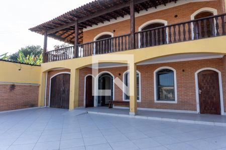 Garagem de casa para alugar com 4 quartos, 550m² em Jardim Santa Maria, Jacareí