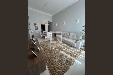 Foto 01 de casa de condomínio à venda com 3 quartos, 175m² em Swiss Park, Campinas