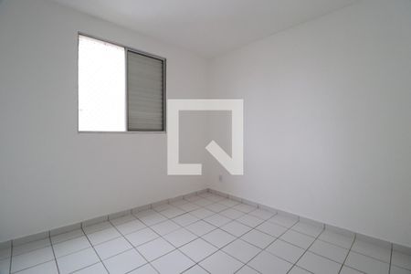 Quarto 1 de apartamento para alugar com 2 quartos, 42m² em Laranjeiras, Uberlândia