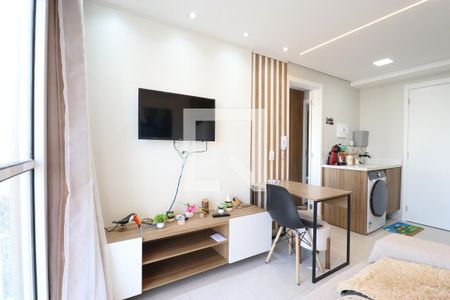 Sala de apartamento para alugar com 1 quarto, 27m² em Parque Industrial Tomas Edson, São Paulo