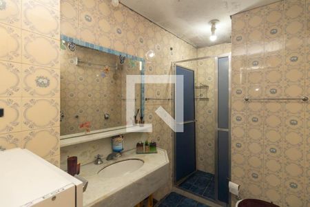 Banheiro de apartamento para alugar com 1 quarto, 23m² em República, São Paulo