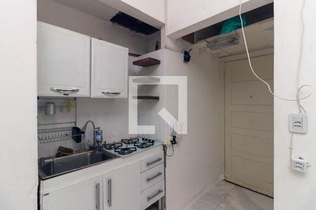 Cozinha de apartamento para alugar com 1 quarto, 23m² em República, São Paulo