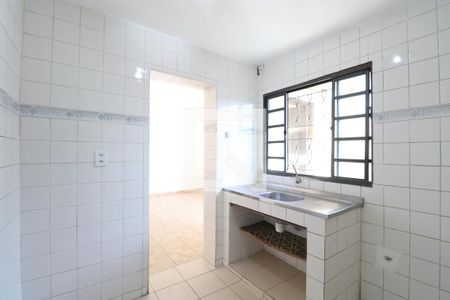 Cozinha de casa para alugar com 1 quarto, 25m² em Vila Anglo Brasileira, São Paulo