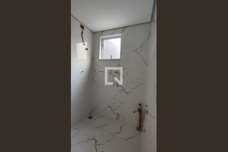 Banheiro da Suíte  de apartamento à venda com 2 quartos, 130m² em Cabral, Contagem