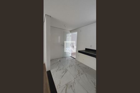 Cozinha de apartamento à venda com 2 quartos, 130m² em Cabral, Contagem