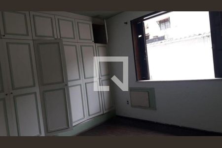 Casa à venda com 4 quartos, 97m² em Pé Pequeno, Niterói