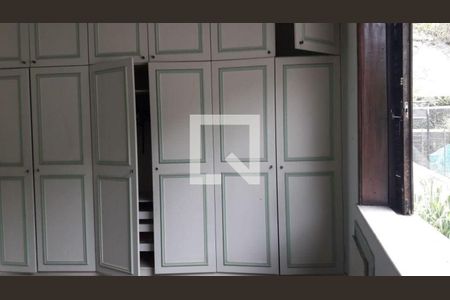 Casa à venda com 4 quartos, 97m² em Pé Pequeno, Niterói