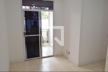 Sala de apartamento para alugar com 2 quartos, 50m² em Anil, Rio de Janeiro