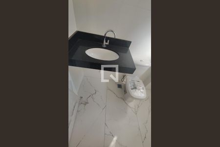 Banheiro da Suíte de apartamento à venda com 3 quartos, 105m² em Cabral, Contagem