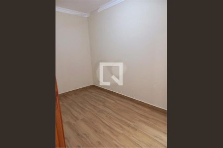 Casa à venda com 3 quartos, 200m² em Vila Dionisia, São Paulo