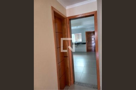 Casa à venda com 3 quartos, 200m² em Vila Dionisia, São Paulo