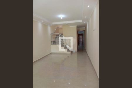 Casa à venda com 3 quartos, 200m² em Vila Dionisia, São Paulo
