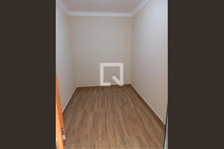 Casa à venda com 3 quartos, 200m² em Vila Dionisia, São Paulo