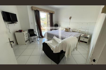 Casa à venda com 4 quartos, 150m² em Itaipu, Niterói