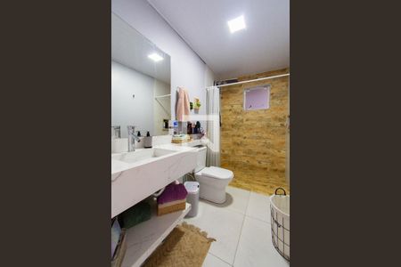 Banheiro 1 de casa para alugar com 6 quartos, 300m² em Harmonia, Canoas