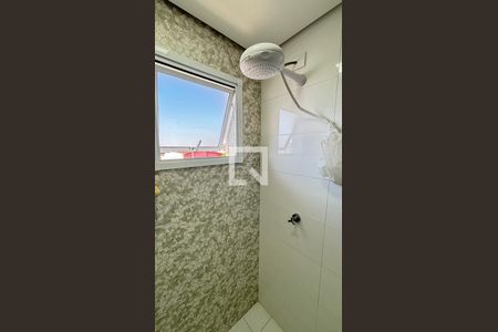 Banheiro da Suíte de casa à venda com 3 quartos, 181m² em Parque Erasmo Assunção, Santo André