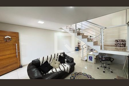 Sala de casa à venda com 3 quartos, 181m² em Parque Erasmo Assunção, Santo André