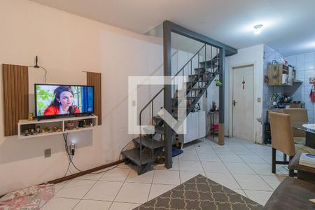 Sala de casa de condomínio à venda com 2 quartos, 56m² em Vila Nova, Porto Alegre