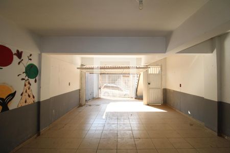 Garagem de casa à venda com 3 quartos, 170m² em Vila Barbosa, São Paulo