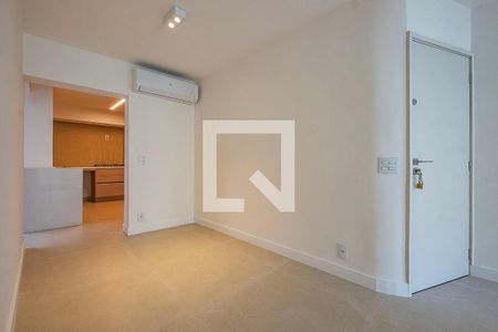 Sala de apartamento para alugar com 2 quartos, 70m² em Cerqueira César, São Paulo