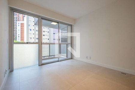 Sala de apartamento para alugar com 2 quartos, 70m² em Cerqueira César, São Paulo