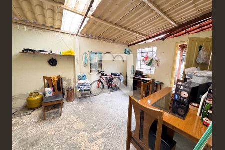 Área de Serviço de casa à venda com 2 quartos, 350m² em Milionários, Belo Horizonte