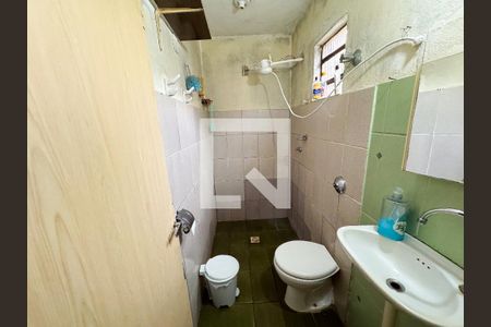 Banheiro Social de casa à venda com 2 quartos, 350m² em Milionários, Belo Horizonte
