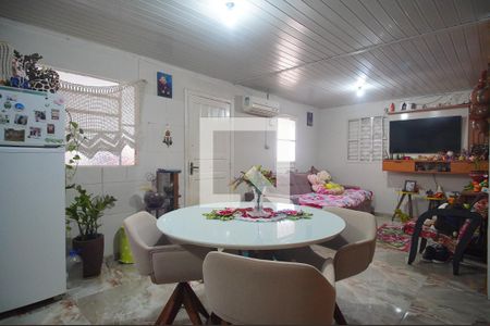 Sala de casa à venda com 2 quartos, 180m² em Canudos, Novo Hamburgo