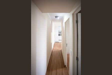 Corredor de apartamento para alugar com 2 quartos, 43m² em Canhema, Diadema