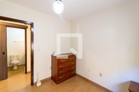 Quarto 1 de apartamento para alugar com 3 quartos, 70m² em Azenha, Porto Alegre