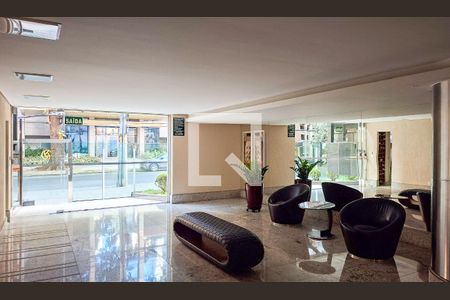 Hall de entrada de apartamento para alugar com 3 quartos, 82m² em Lourdes, Belo Horizonte