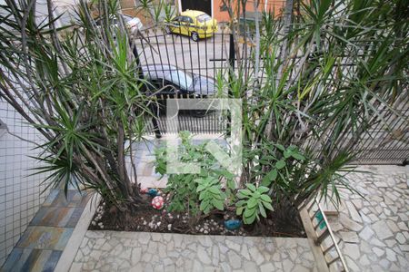 Quintal de casa à venda com 5 quartos, 350m² em Vila Kosmos, Rio de Janeiro
