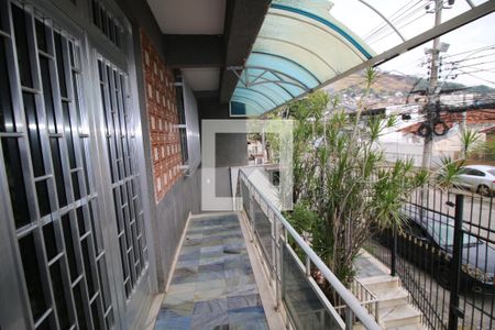 Varanda Edícula de casa à venda com 5 quartos, 350m² em Vila Kosmos, Rio de Janeiro