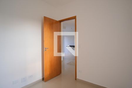 Quarto 1 de apartamento para alugar com 2 quartos, 45m² em Guaiauna, São Paulo