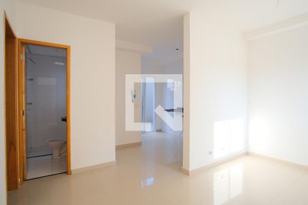 Sala de apartamento para alugar com 2 quartos, 45m² em Guaiauna, São Paulo